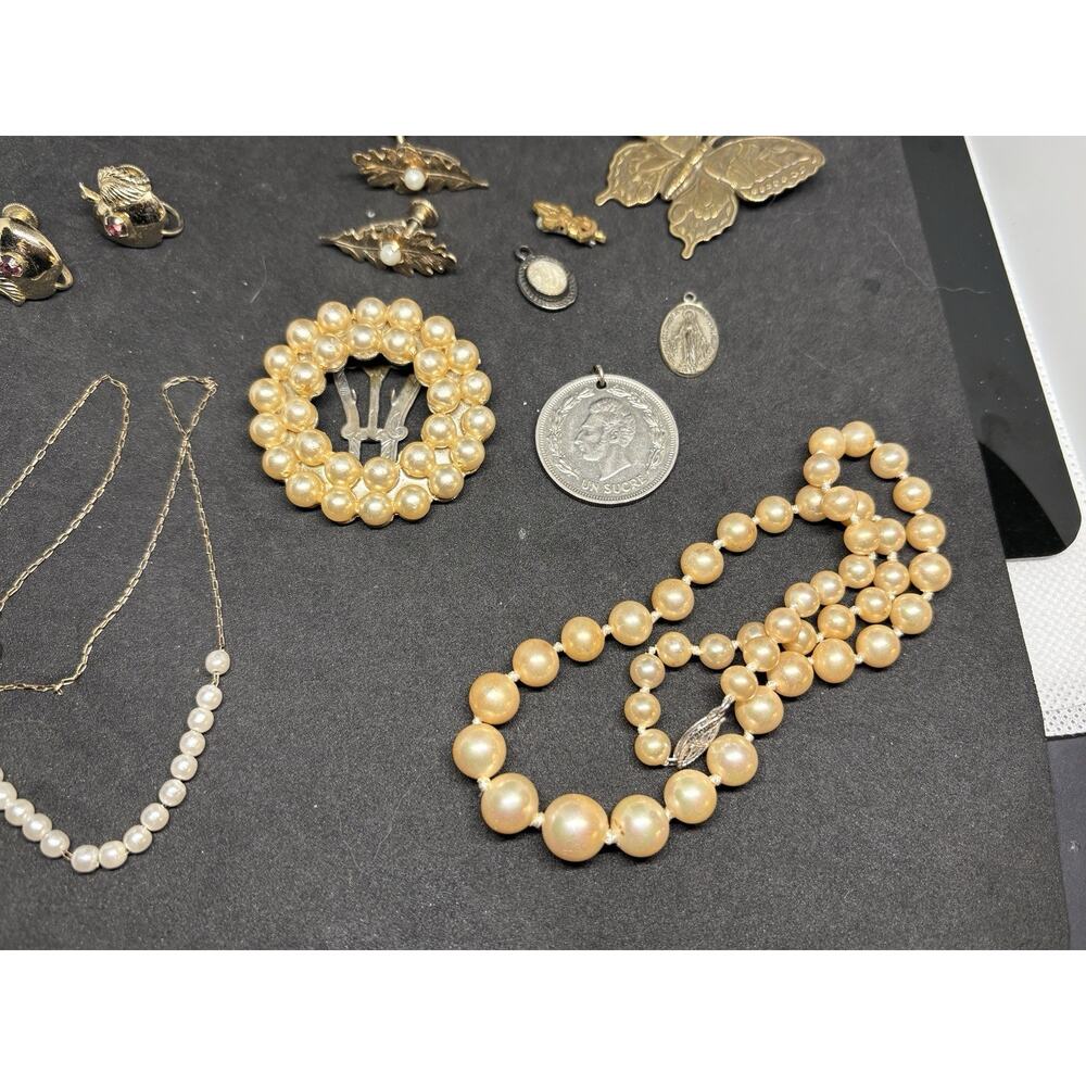 Vintage Victorian Revival Coro Faux Pearl Necklace Ring Charm Clip Jewelry Lot - Picture 4 of 7